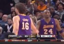 (Vidéo) Kobe s’aide de la planche… même pour faire des passes